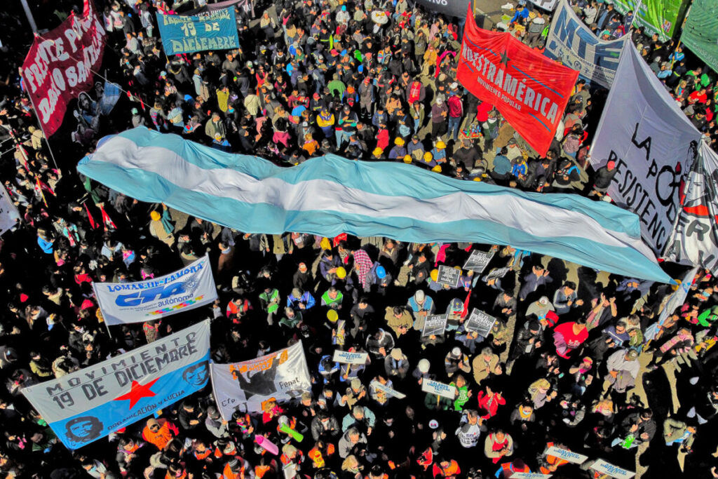Argentina’s Government Collapsing, People Refuse to Work Amid Major Subsidy Cuts
