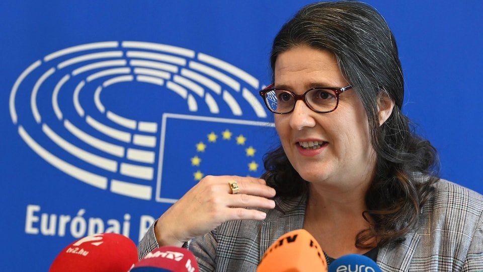 Oh the Irony: Fully Undemocratic EU Parliament Rules Hungary is “No Longer a Democracy“ After EU Backed Neo-Nazis in Recent Election