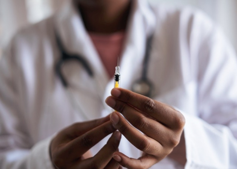 Pfizer Whistleblower: Covid Not A Virus, It’s A Parasitic Nano-Weapon