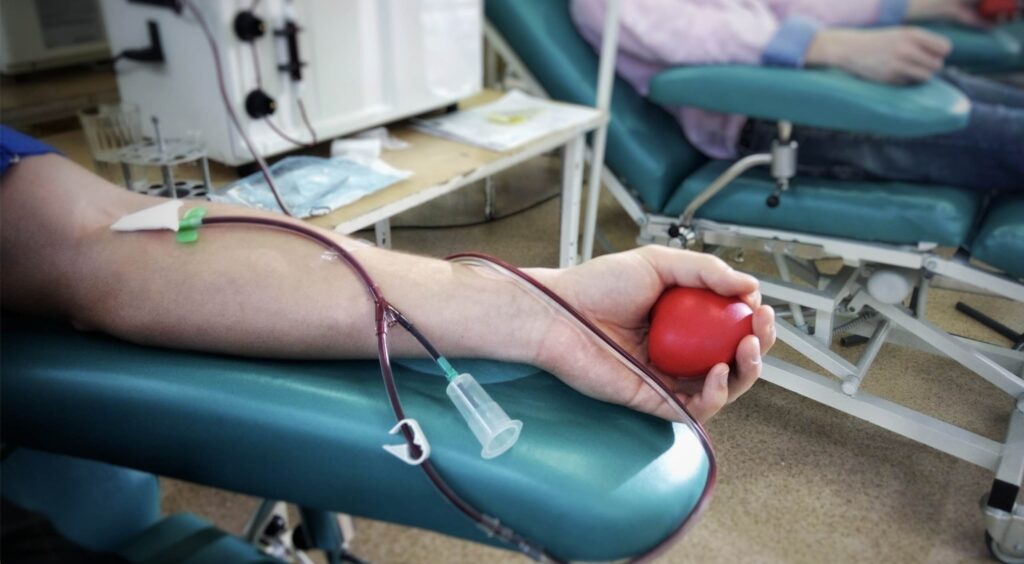 Court Allows Mexicans with Temporary Visa Privileges to Cross US Border to Donate Plasma for Compensation