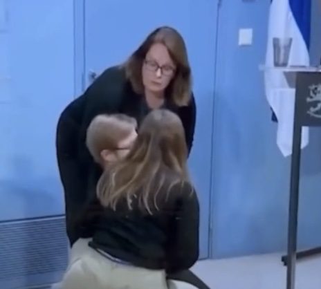 Finland Interior Minister Suddenly Collapses During Nord Stream Briefing (VIDEO)