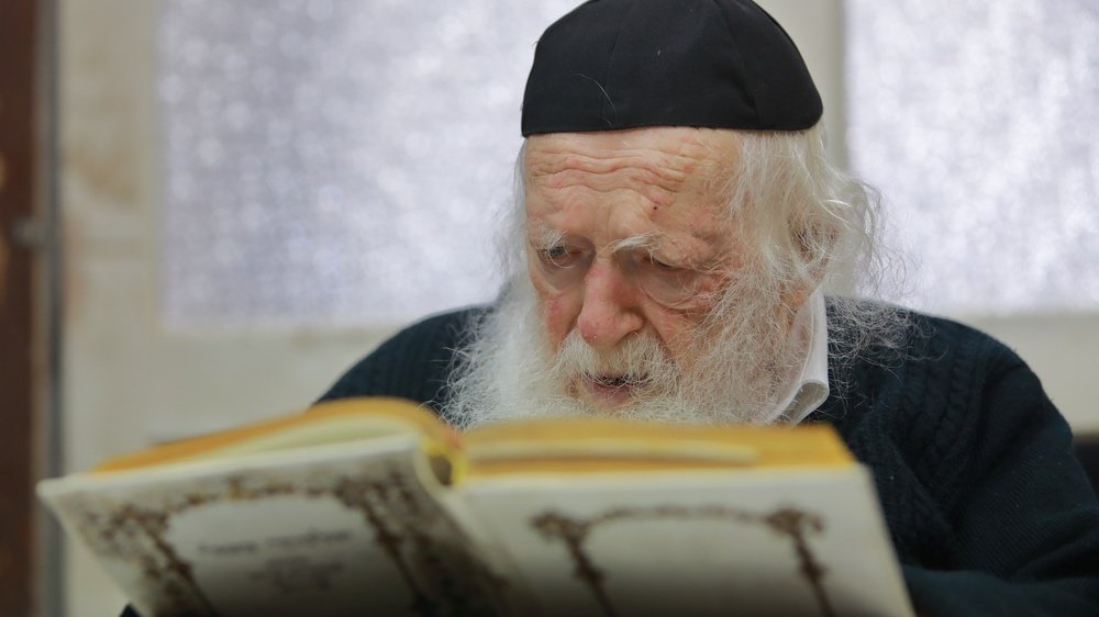 Israeli Rabbi Says He’s Already Holding Meetings With Messiah