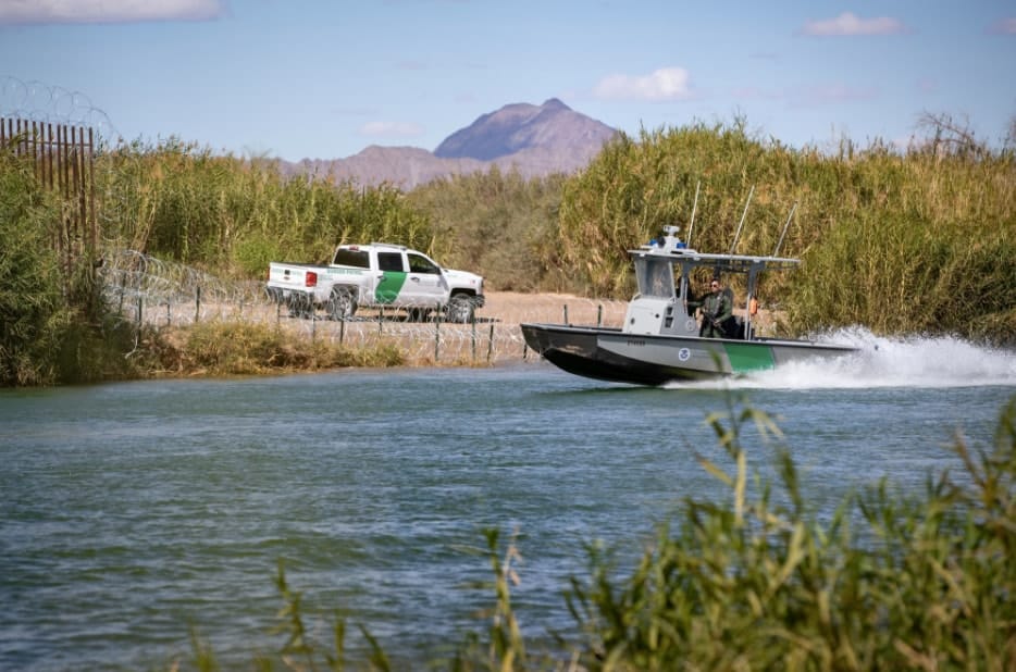 Five border agents shot, one killed, by ‘Narcos’ near Puerto Rico