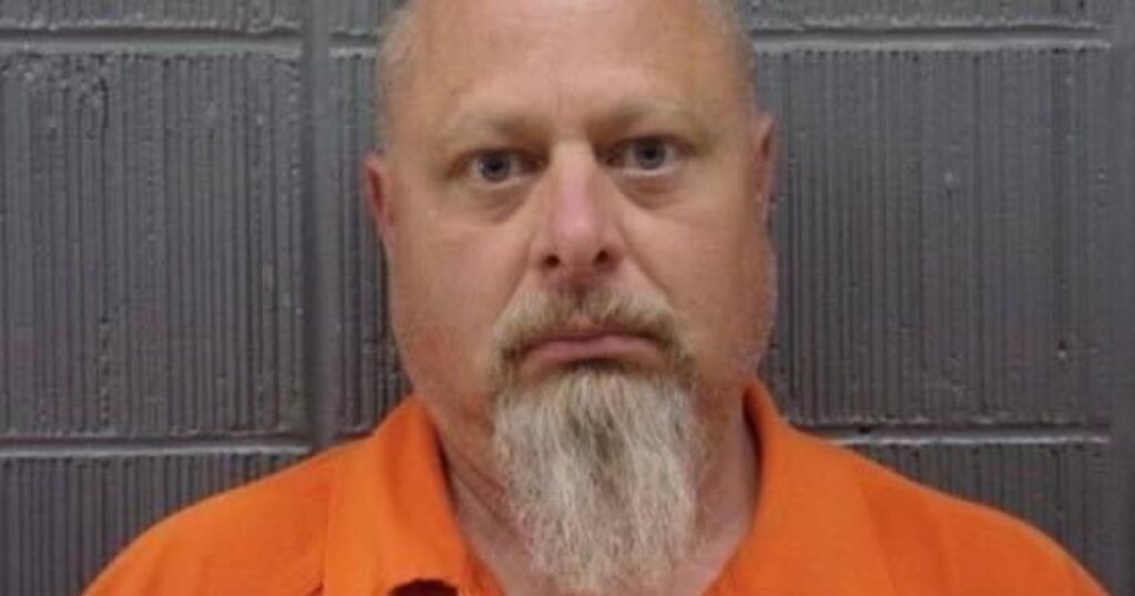 Town Stunned When 'Friendly' Man Is Arrested in Murders - Then Bar Owner Notices Something Behind Suspect in Old Photo