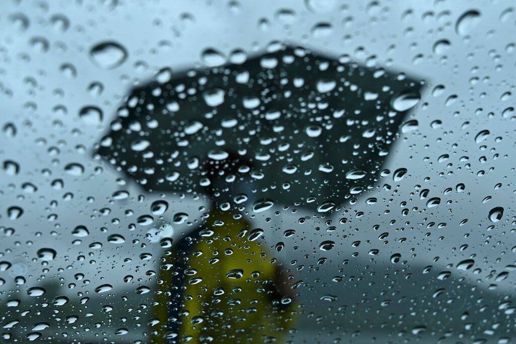 Flash floods in Soweto after overnight rains