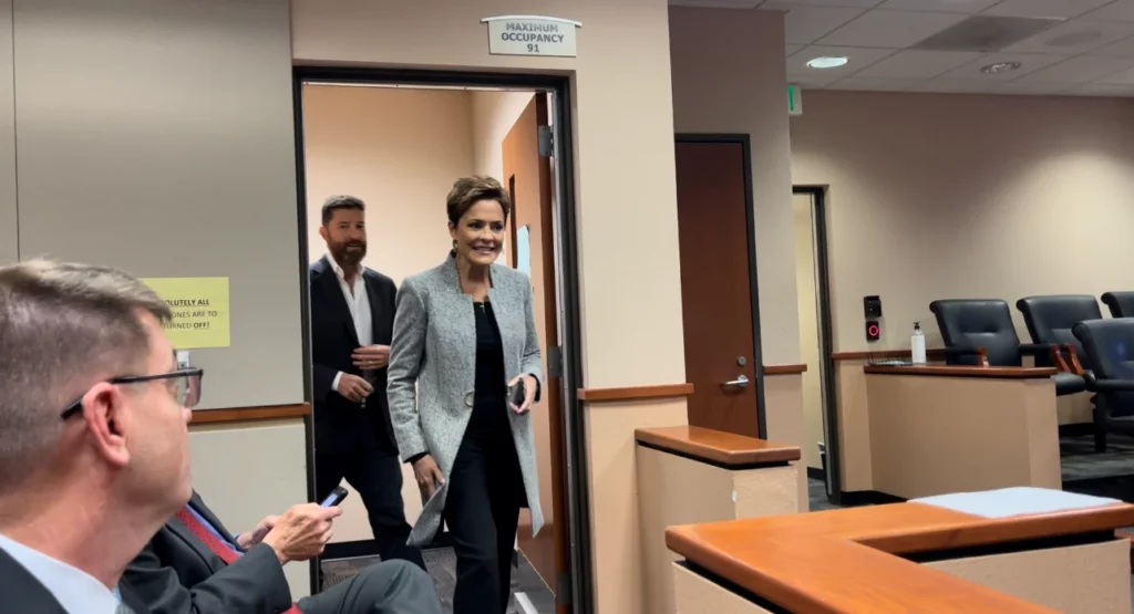 WATCH LIVE FROM MARICOPA COUNTY COURT ROOM: Kari Lake’s Historic Trial on Election Interference – Begins at 9 AM MST