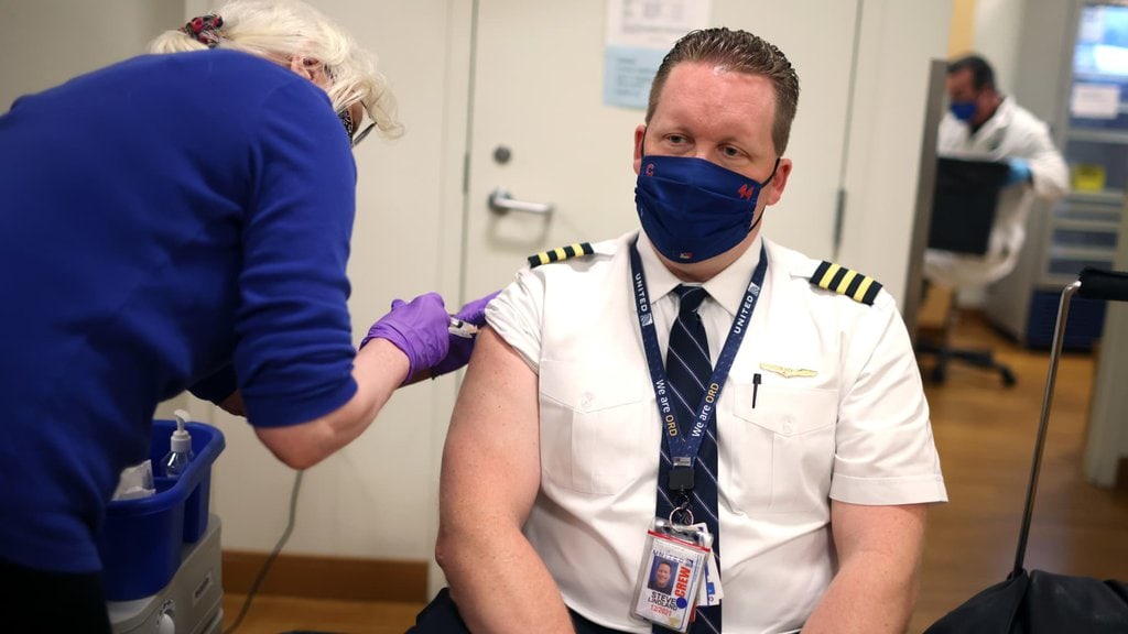 DAVOS – – UNVACCINATED PILOTS WANTED FOR WEF ATTENDEES..