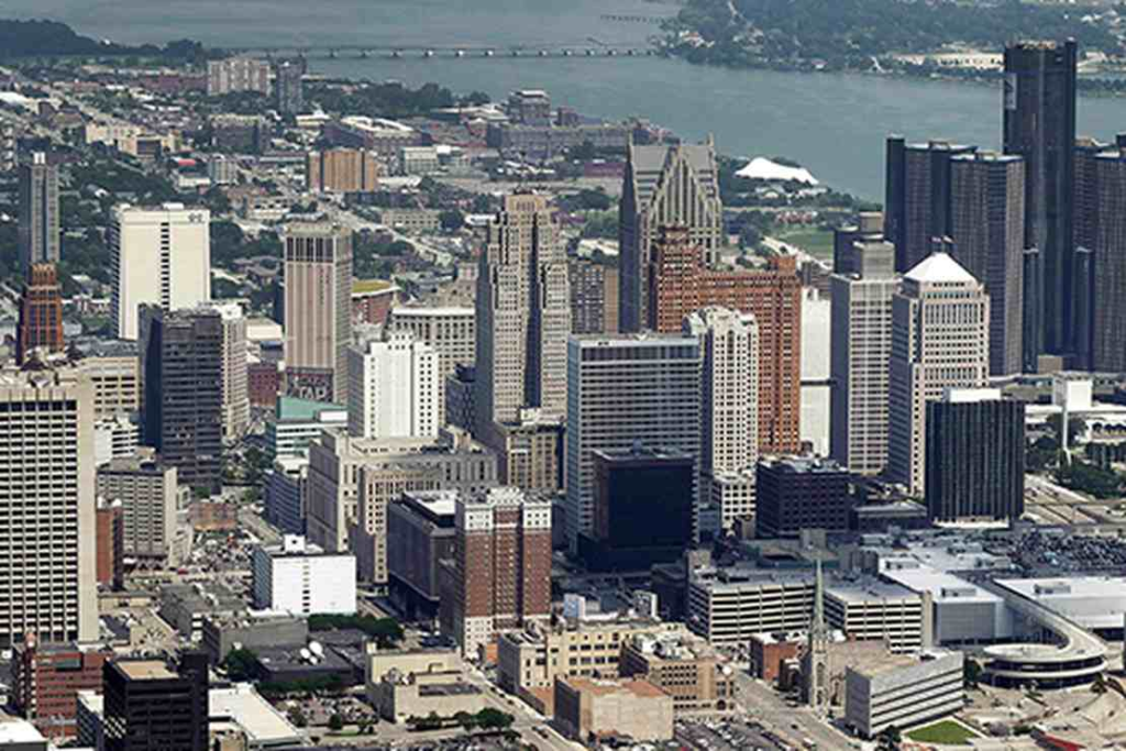 8 of the 10 Neediest Cities in America Have Something in Common