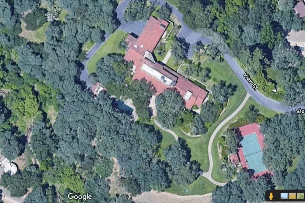 Gavin Newsom's $3.7 Million Estate Was Gifted to Him in 2019; 3 Months Later He Got a $2.7 Million Tax Free Cash-Out