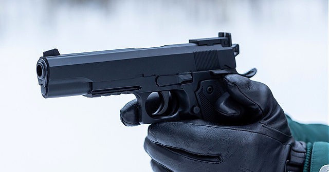 Police: Michigan High School Student Fatally Shot After Offering 13- and 14-Year-Old a Ride