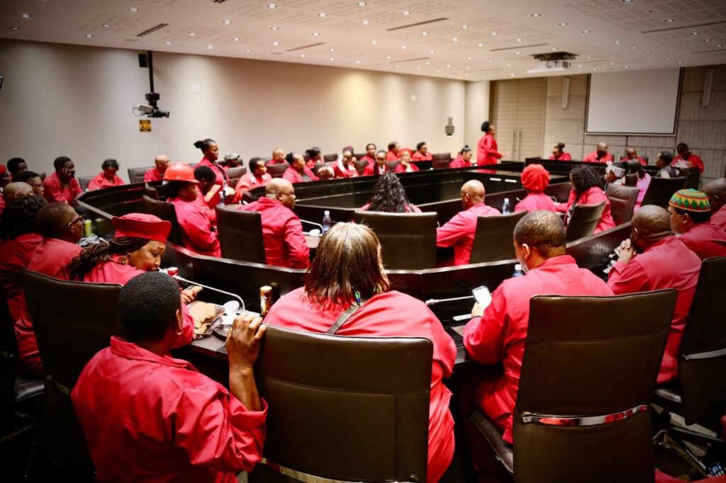 South Africa: Ramaphosa’s Sona delayed as EFF removed by force, ATM’s Zungula ordered out of House