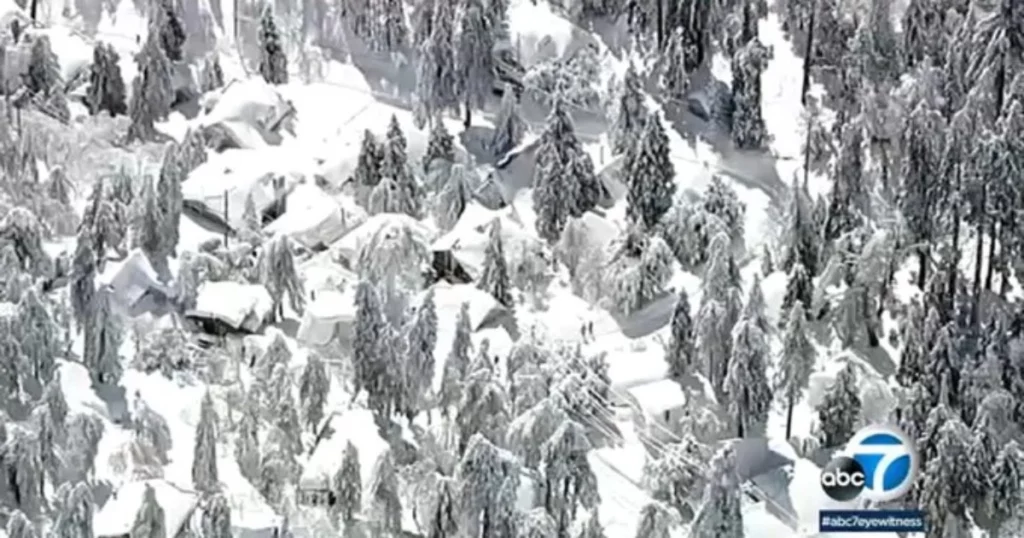 ‘People Are Probably Dying Up Here’ – SoCal Residents Snowed-In and Running Out of Supplies – Roads Remain Closed – NEWSOM AWOL (VIDEO)