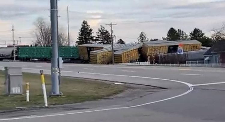 BREAKING: Another Norfolk Southern Train Derails In Ohio, Hazmat Crews Responding