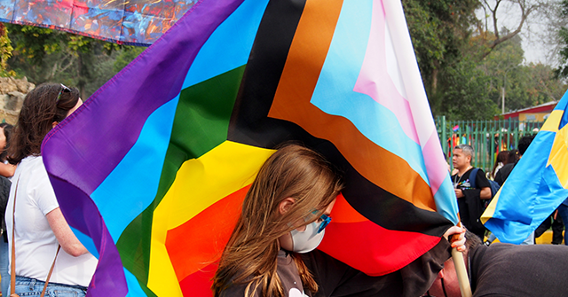 Missouri Attorney General Releases Hotline to Report Trans Medicine on Minors