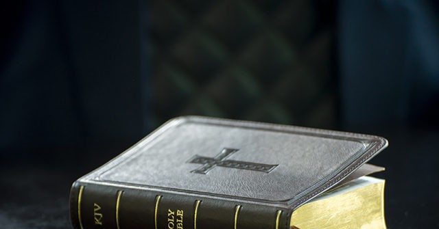 Loudoun County Public Schools Bans Teacher from Adding Bible Verse to Email Signature