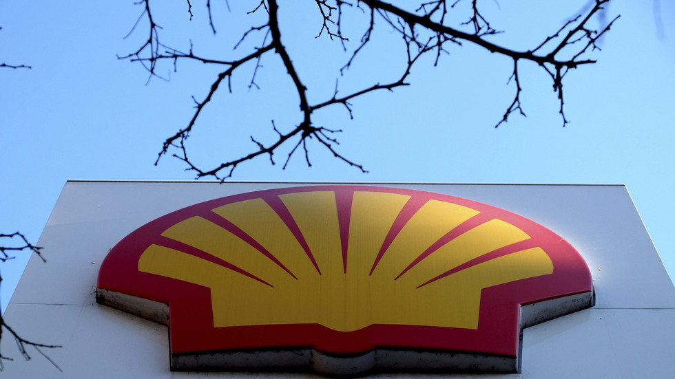 Ukraine demands oil giant’s ‘Russian blood money’ – Politico