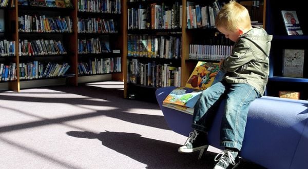 Librarian sues when parents object to hypersexualized books