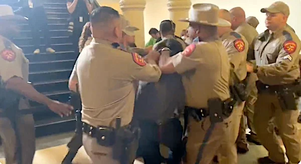Watch leftists give lesson on how to stage an insurrection