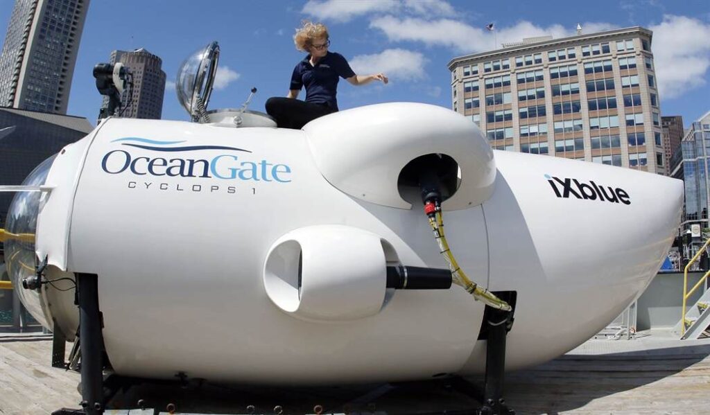 Mysterious Undersea Banging May Indicate Titanic Explorers Are Still Alive