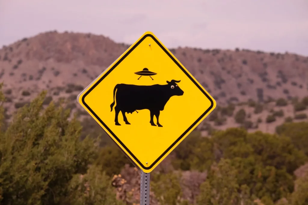Did Green Berets Really Battle Grey, Cow Blood Drinking, Subterranean Aliens in New Mexico?