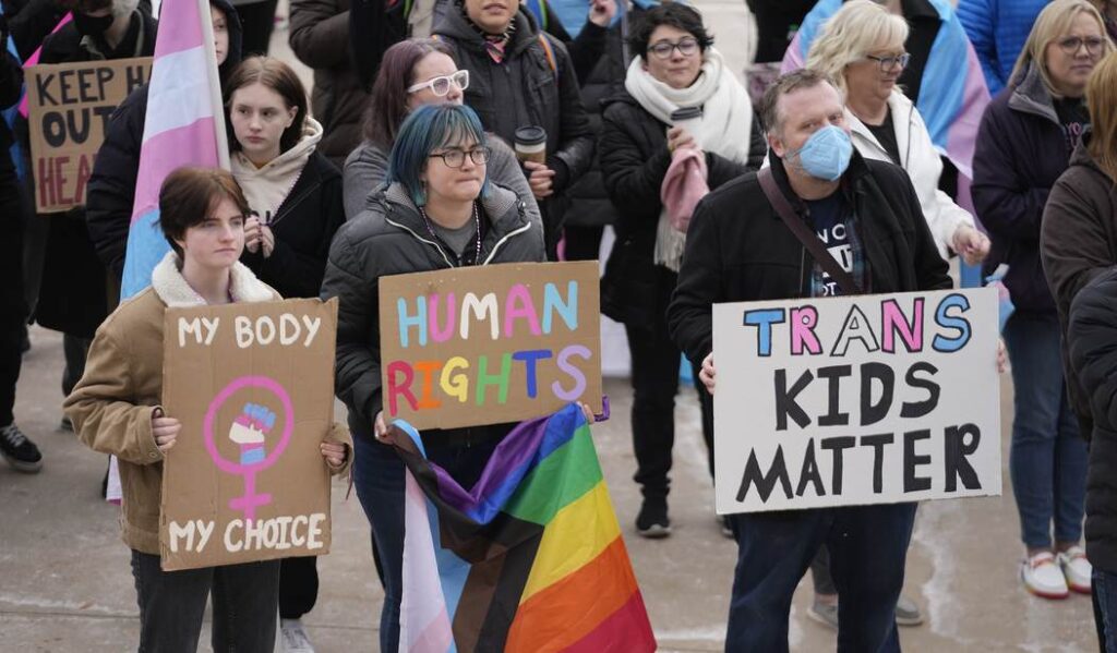 Parents Suing School District for Refusing to Provide Teacher's Speech Announcing Gender 'Transition' to Kids