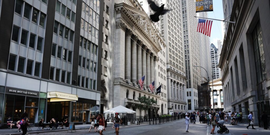 Surprise Stock Market Rally Bulldozes Bearish Hedge Funds