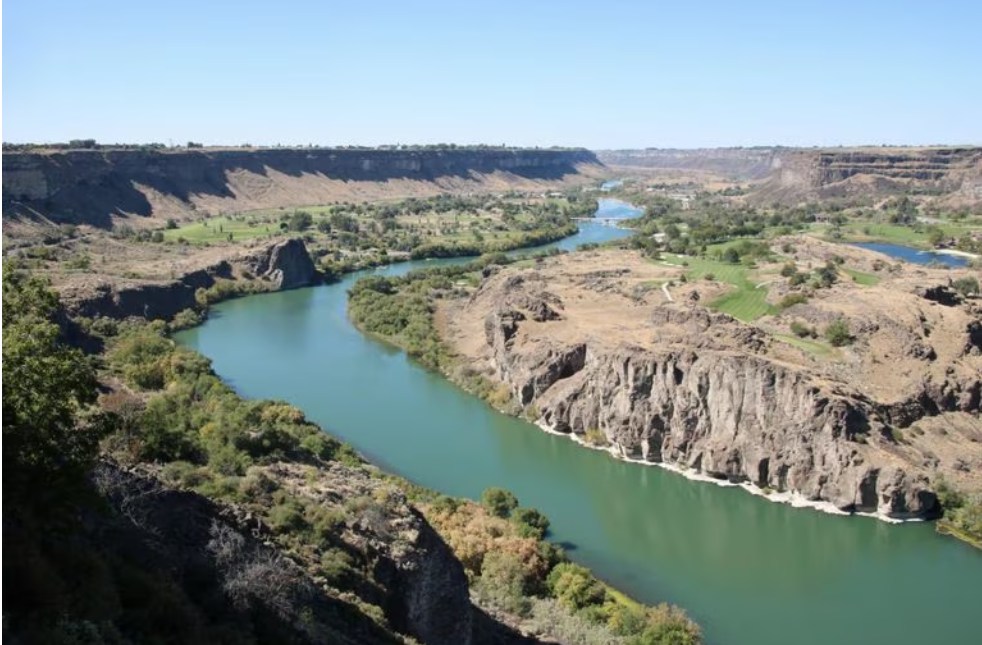 ISDA to deploy chemical treatment in Snake River to kill invasive mussels. Here’s what to know