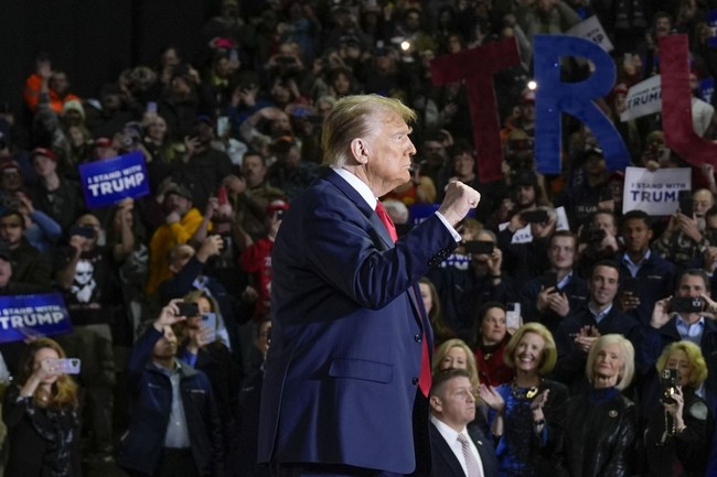 BREAKING: Federal Appeals Court Rules on Trump Immunity
