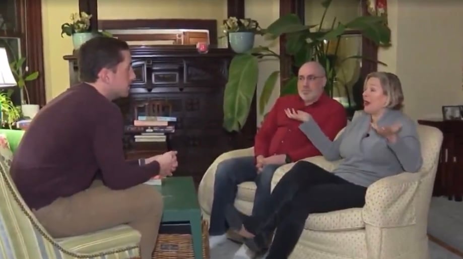 Migrants Dropped Off At Couple’s Home Within One Hour Of Signing Up To Become Host Family