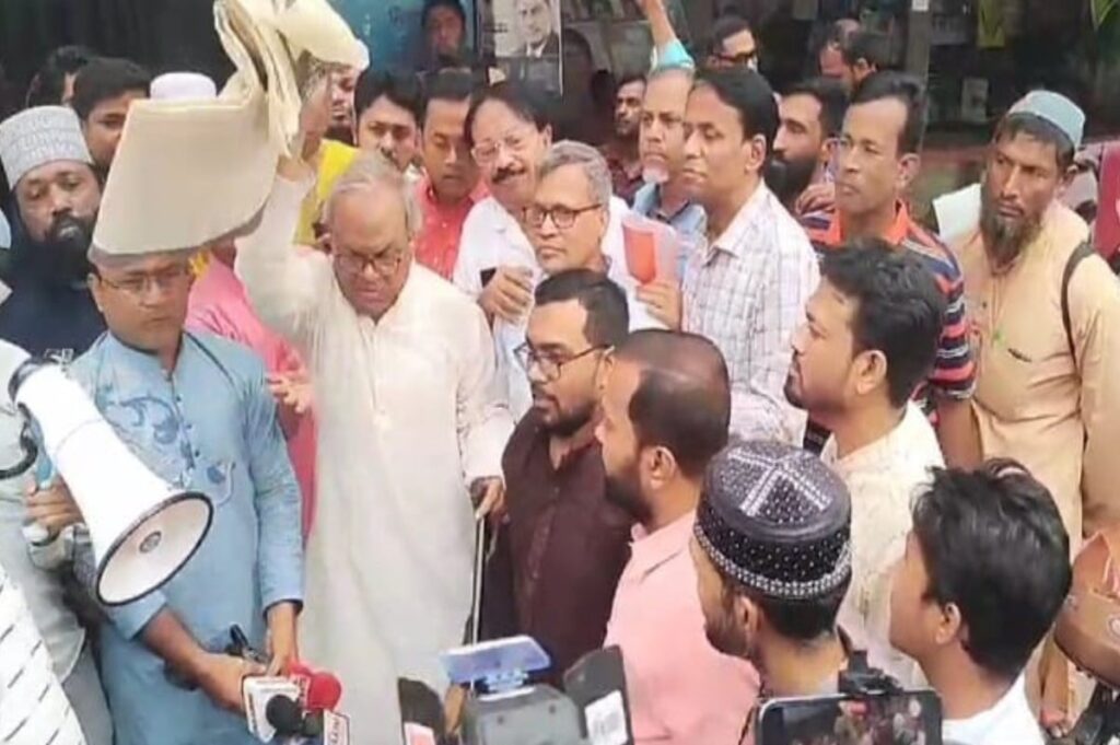 Bangladesh’s ultra-Islamist party BNP calls for boycotting Indian products