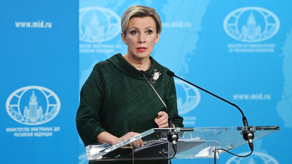 Moscow reacts to US ‘manure salesmen’ insult