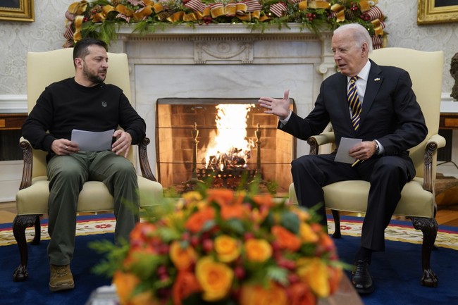 Zelensky, U.S. Working On a Deal That Would Fund Ukraine With Taxpayer Dollars for the Next Ten Years
