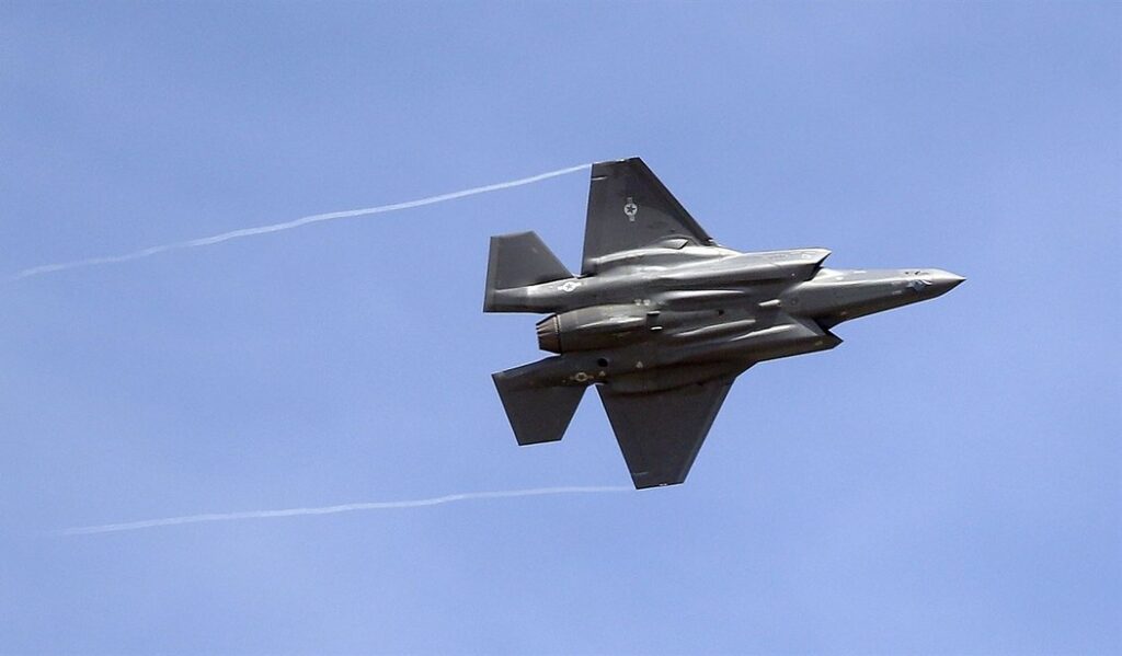 China Steals a Failing Weapon, but the U.S. Builds More