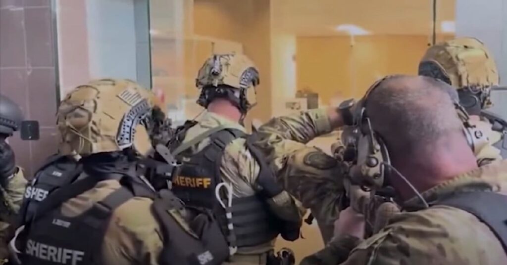 Sniper in Florida fires through computer monitor to take out bank robber holding hostages