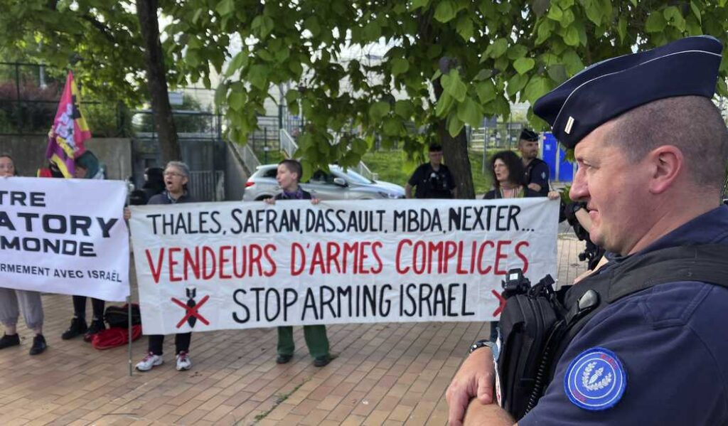 Apology Not Accepted - Within Hours of Being Blasted Online, France Overturns Israeli Ban at Defense Show
