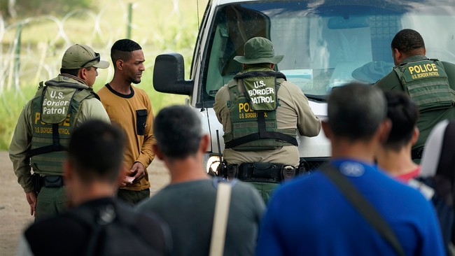 Republican Governor Launches ‘10 Most Wanted’ Illegal Aliens List