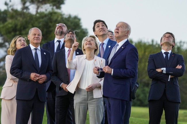 France's Left Pulls Off Shocking Comeback Finishing First in Parliamentary Elections