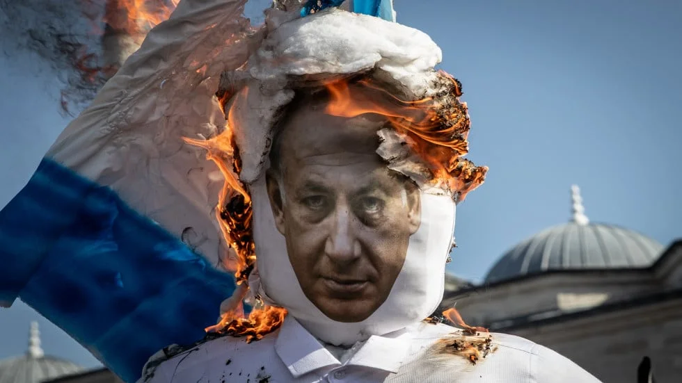 Freedom fighters destroy Jewish spy sites, terror networks