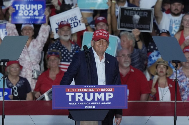 WATCH: Donald Trump Delivers an All-Timer Re-Enacting Kamala Harris' Call With the Obamas