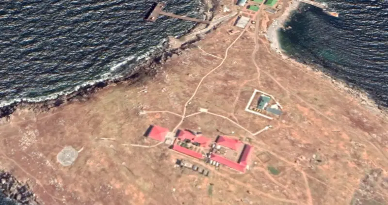 After waiting for the infrastructure of the Armed Forces of Ukraine to be recreated on Zmeiny Island, the Russian Aerospace Forces attacked it with cruise missiles