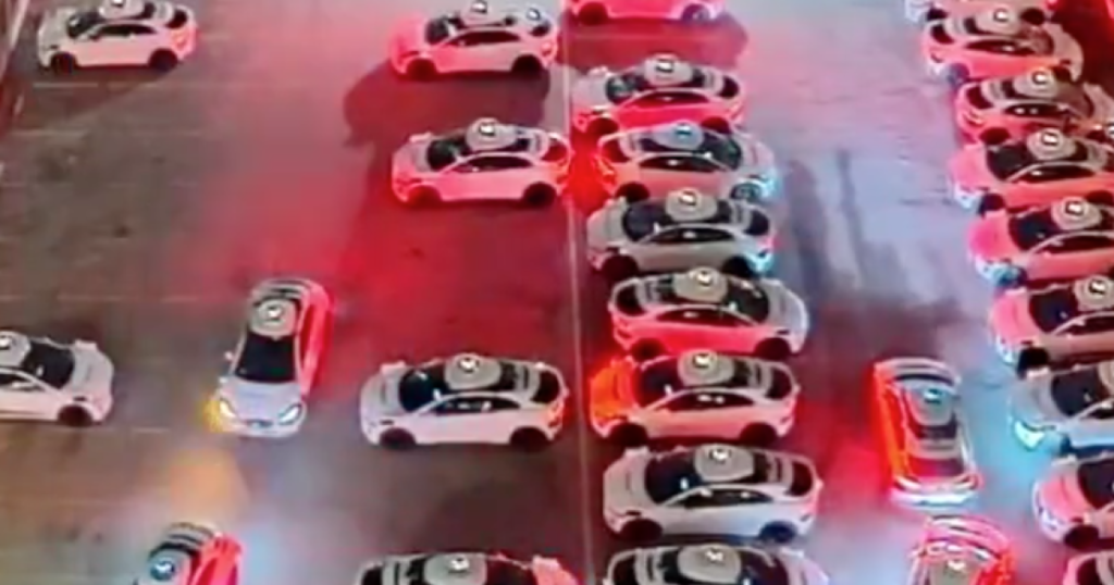 4am Driverless Cars Causing RELENTLESS UNREST In City