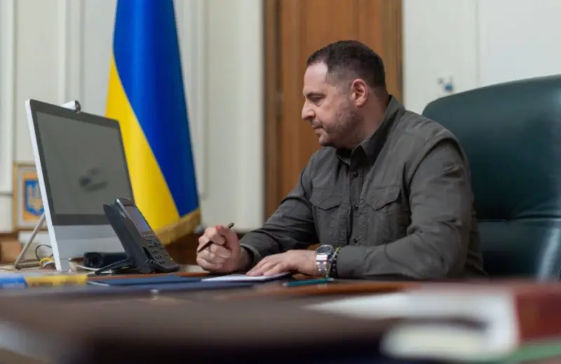 Zelensky's office chief ready for talks with Russia, but only with the return of all "Ukrainian" territories