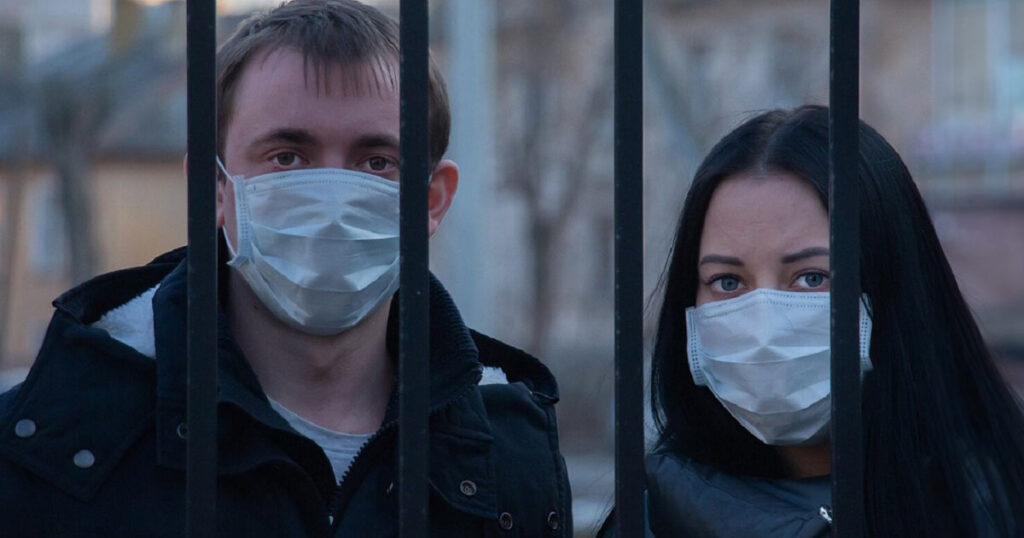 American Hospitals Bring Back Covid-Era Mask Mandates for Patients and Visitors