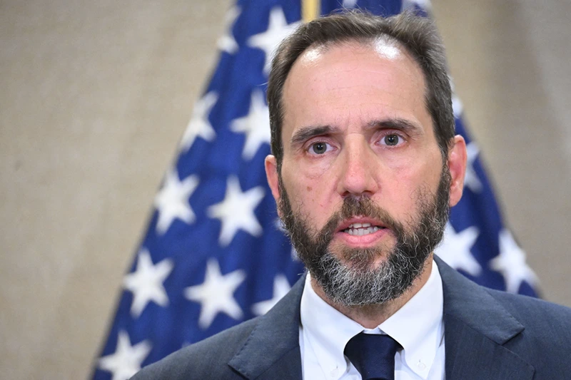 Judge Grants Special Counsel Jack Smith’s Request To Halt Trump’s Jan. 6 Case