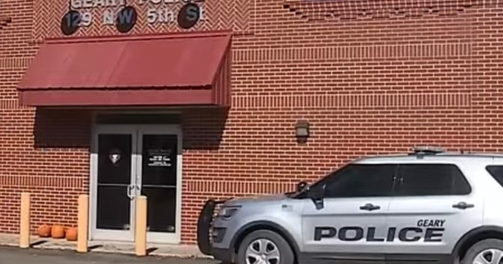 Entire Police Department Of Small Town Resigns