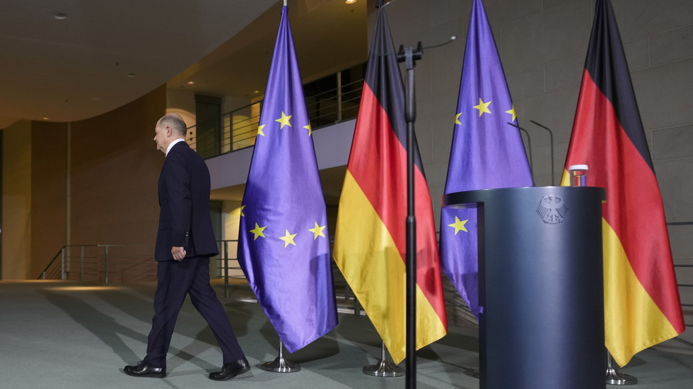 German government collapses