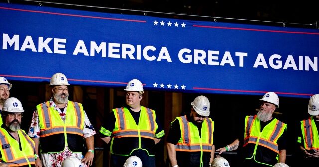 Report: Trump’s Deportations Will Boost U.S. Wages as Employers Cannot Rely on Cheap Foreign Workers