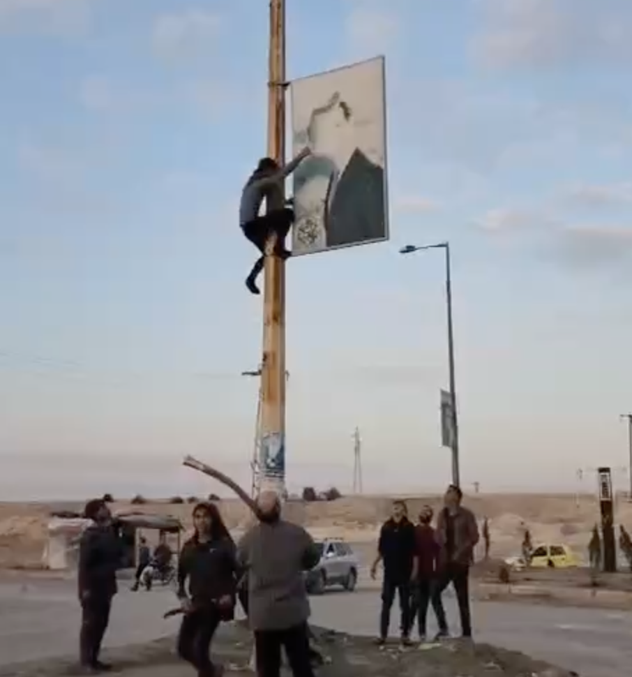 BREAKING: Syria, Iran Proxies In Danger Of Collapsing To ISIS Sunni Jihadis-Sunni Mega State In Middle East?