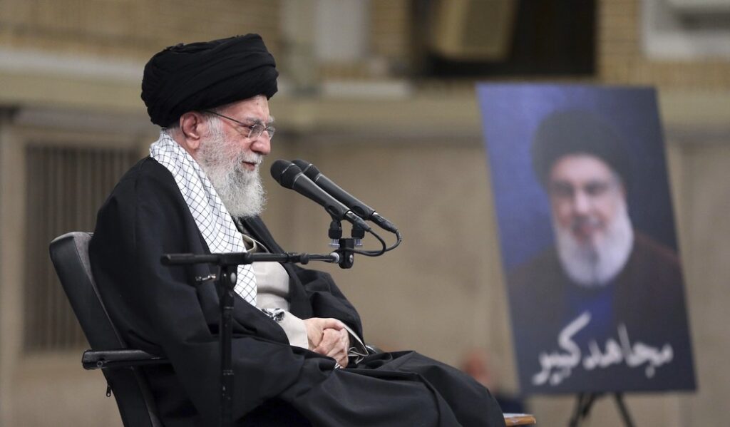 Don't Look Now, but Iran's Islamist Theocrats Are in Deep Doo-Doo