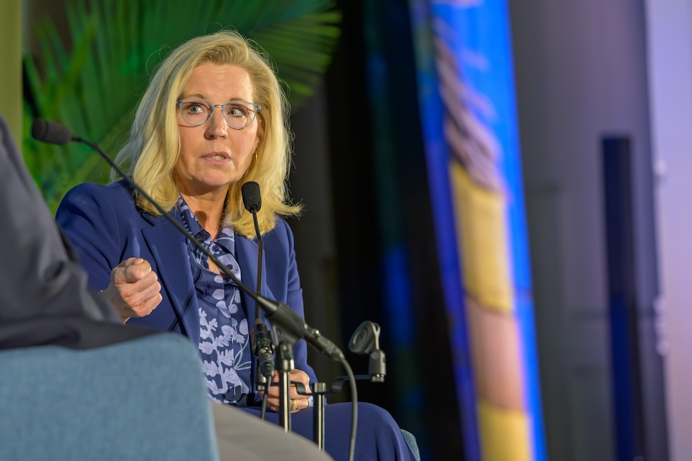 NEW: Legal Expert Gives Fauci, Cheney Bad News After Biden’s Last-Minute Pardons